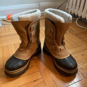 Sorel Caribou Boots - size 8.5/9